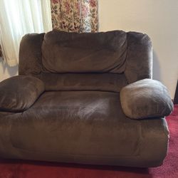 Two Reclining Oversized Chairs Brown