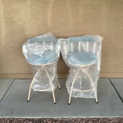 2 Barstool 