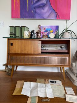 Grundig mid century radio record player console l