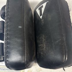 Title Muay Thai Pads