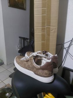 Coach Signature Low-Top Sneakers