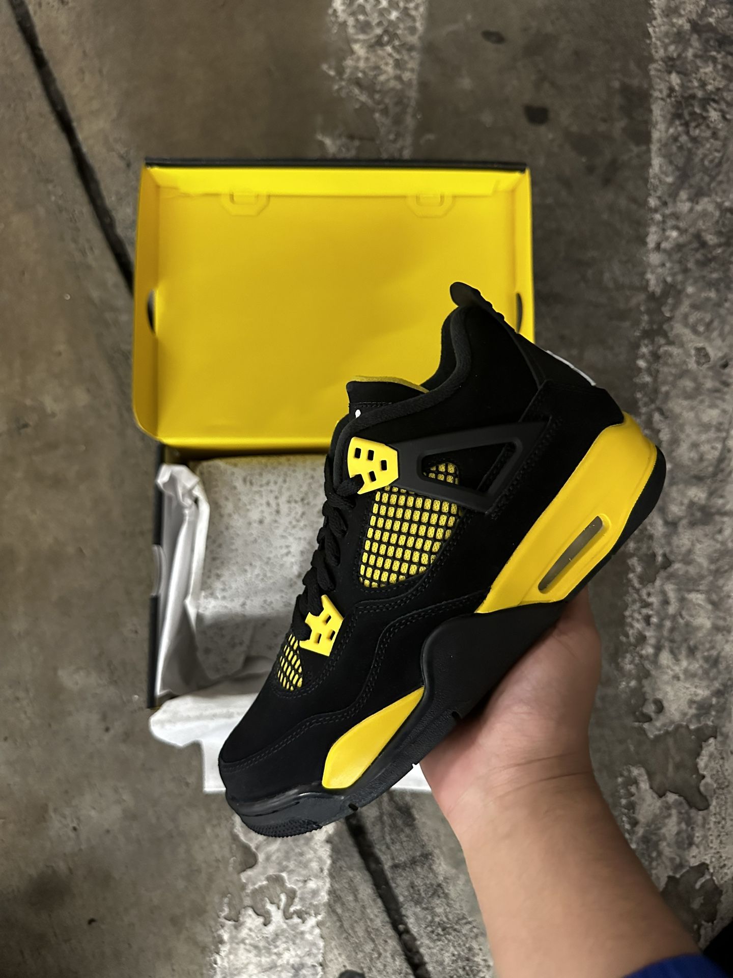 Air Jordan 4 Retro Thunder Men