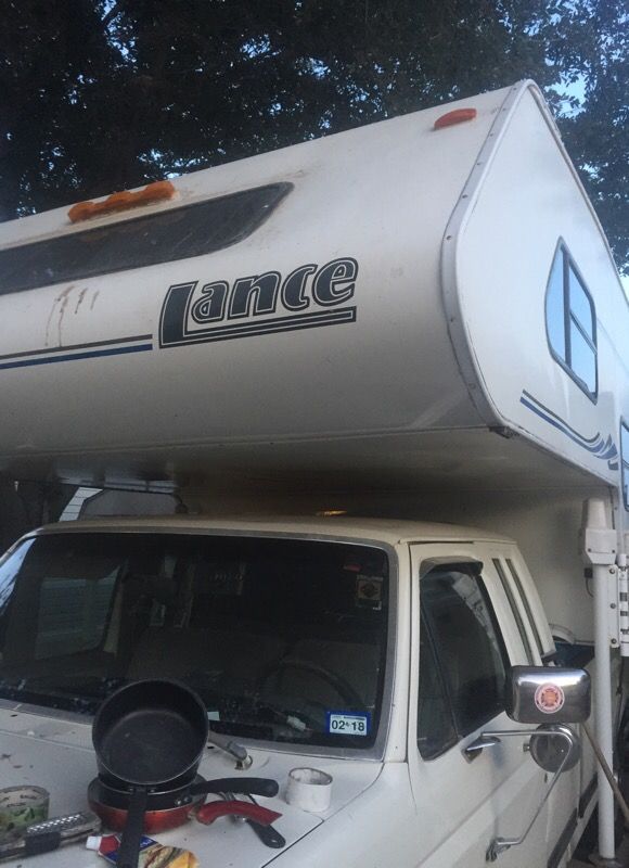 Lance 1130 deluxe truck camper fully equipped