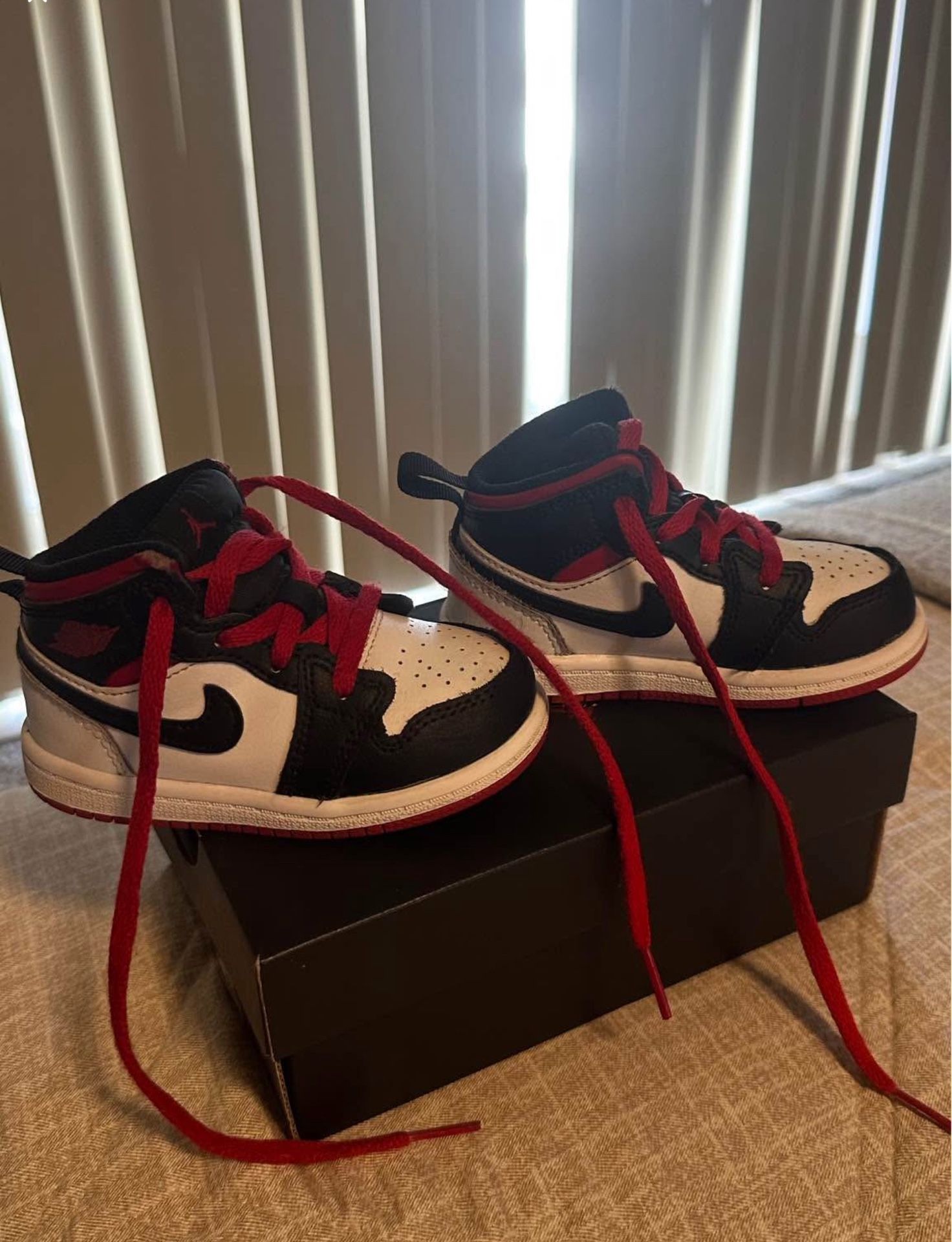 Toddler Jordan 1 Mid