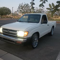 1999 Toyota Tacoma 2.4 L
