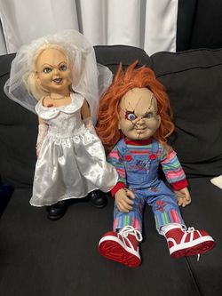 toys Chucky and Tiffany