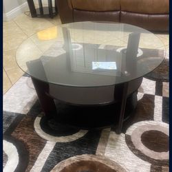 Coffee Table & End Tables- OPEN TO REASONABLE OFFERS 