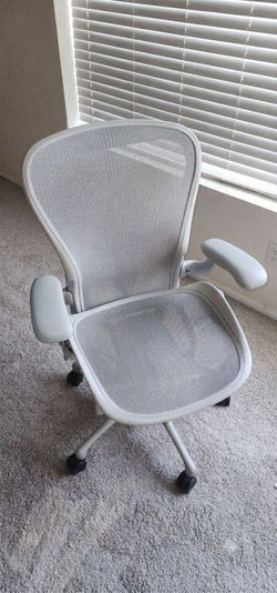 Herman Miller Aeron Size C Fully Optioned Office Desk Computer Chair