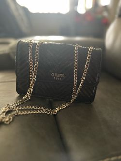 Guess crossbody purse