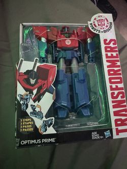 Transformers Optimus Prime Robots in Disguise Three Step Changer 2014 Hasbro