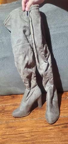 Tall / long Boots Size 5