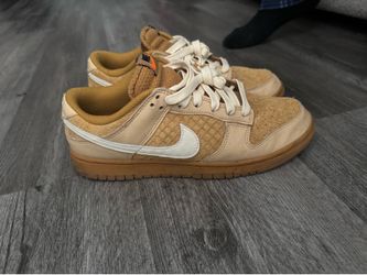 Waffle dunks sz 9 men’s