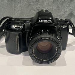 Minolta Maxxum 3xi 35mm SLR Film Camera AF 50 Lens Built-in Flash Black