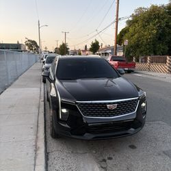 2025 Cadillac XT4 
