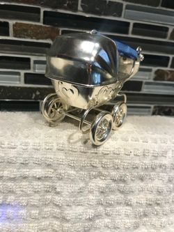 Hallmark silver plate baby carriage 2001 limited edition 4 wheels turn like new