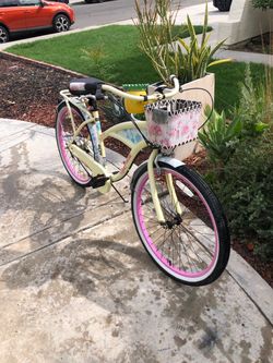 26” Women's Beach Cruiser Bike with Basket Jimmy Buffett Margarita Ville