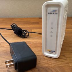 Excellent Condition Arris Surfboard SB8200 Cable Internet Modem