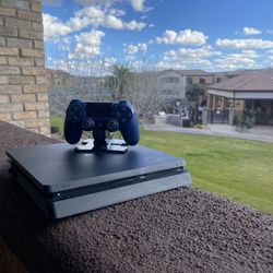 PS4 Slim 1TB