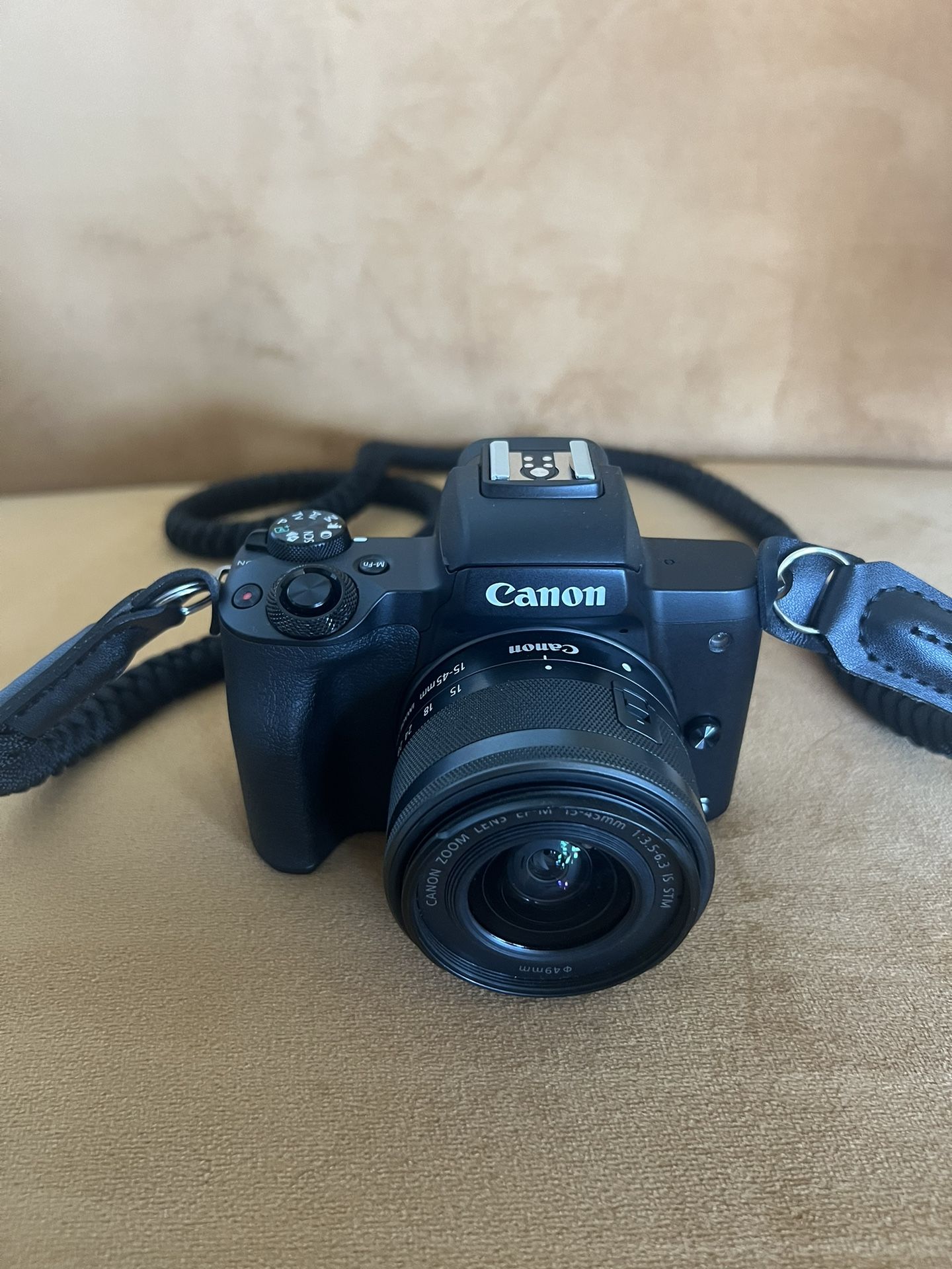 Canon EOS M50 Mark II + EF-M 15-45mm