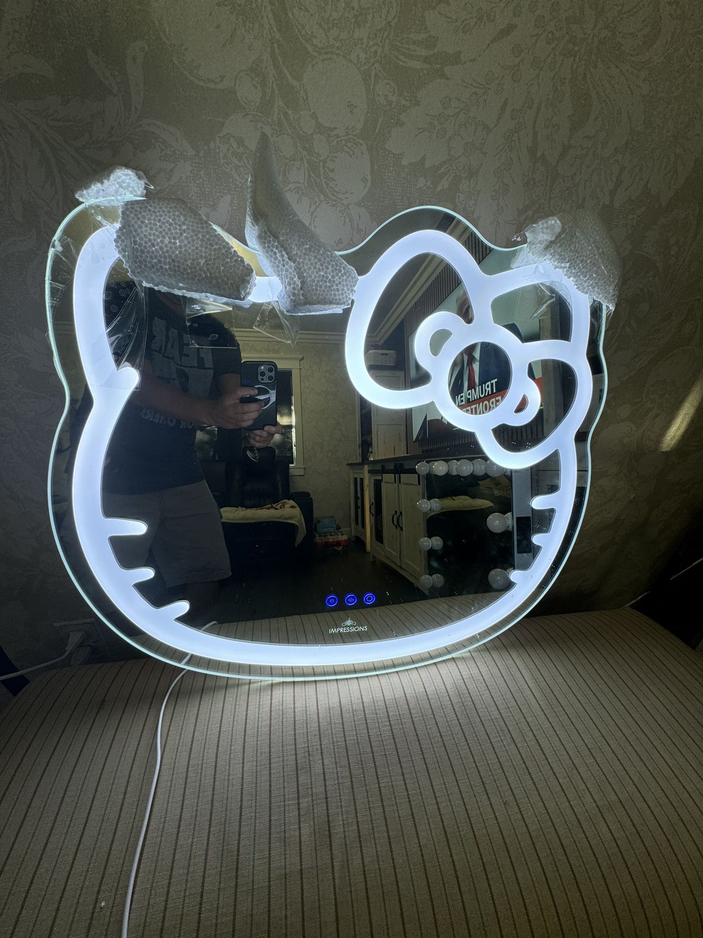 Vanity Hello Kitty Wall Mirror