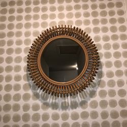 Beautiful rattan Round Mirror