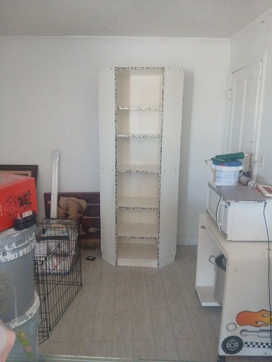 Coner Shelf