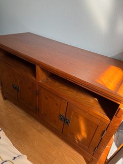 Entertainment stand