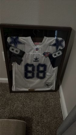 Dallas Cowboys jersey Michael Irvin 75th edition it’s got 1994 on the bottom of the Tag by the corner of the bottom of the jersey