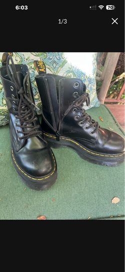 Doc Martins/ size 7