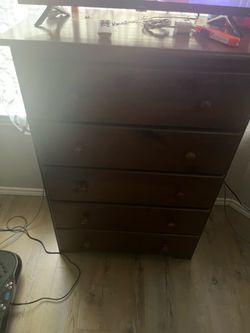 Dresser