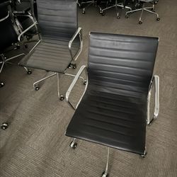 Office Chairs 