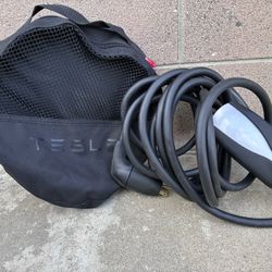 Tesla Mobile Charger 