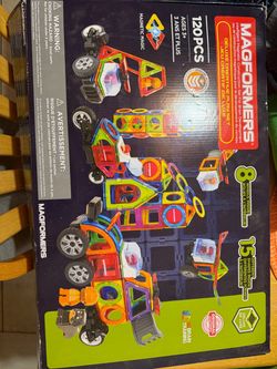 Magformers Deluxe Playset
