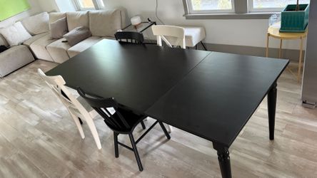 🖤  Extendable Dining Table + 4 Chairs – St. Pete, FL 🖤