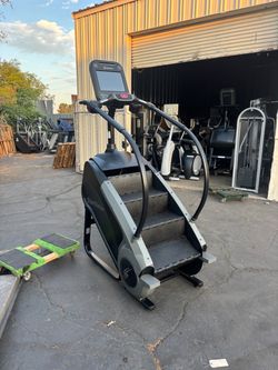 Stairmaster Stepmill 8G 8 Series Gauntlet - Touch screen