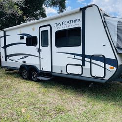 *Excellent Condition* 2015  Jayco Jay Feather RV 