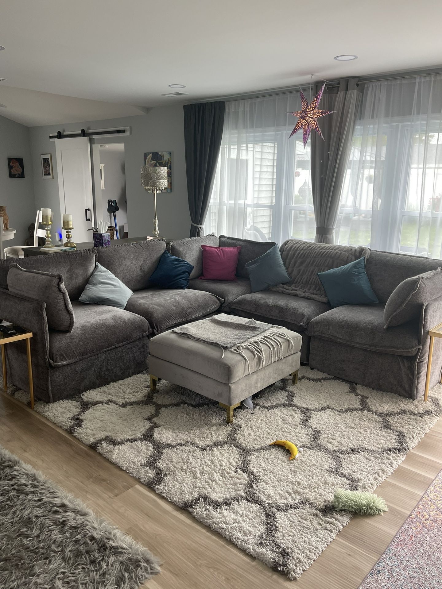 5-seat sectional - Charcoal Grey Heirloom Velvet