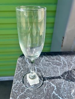 10-Piece Stemmed Glassware Set (8 Water Goblets + 2 Champagne Flutes)