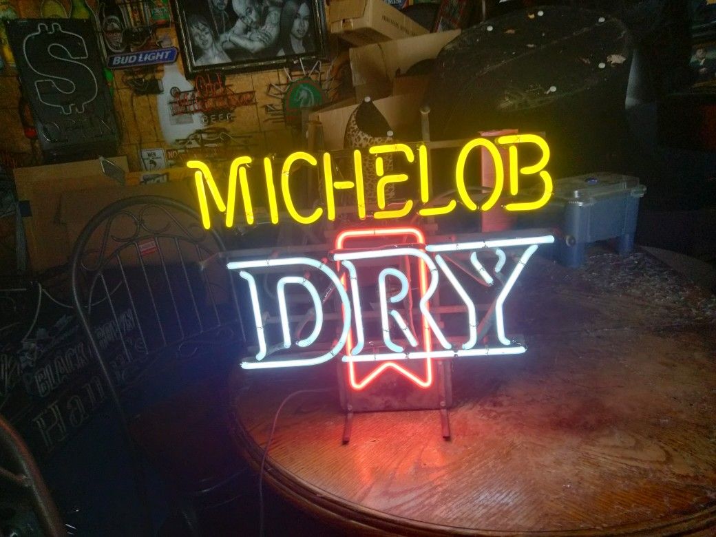 MICHELOB DRY NEON BEER SIGN