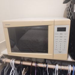 Old Hotpoint Microwave 