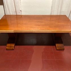 Beautiful Custom made Coffee ☕️ Table for this Holidays Season Perfect for your Living Room to play games or have a Good evening with friends and fami