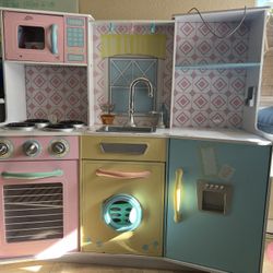 FREE Kitchen Playset