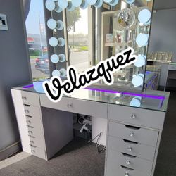 ✅️✅️VANITY  Desk with Lights and 15 bulbs Vanity Mirror Gray color ✅️✅️