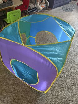 Pop-up Play Tent