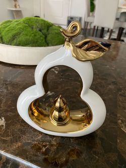 Small ceramic table top decor