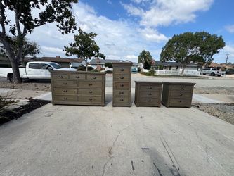 4pc Bedroom Set FREE OC DELIVERY