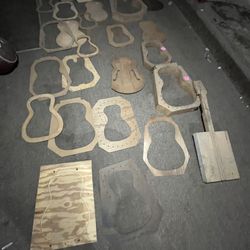 Lot of Wooden acoustic guitar various sizes luthier molds, templates for building string instruments