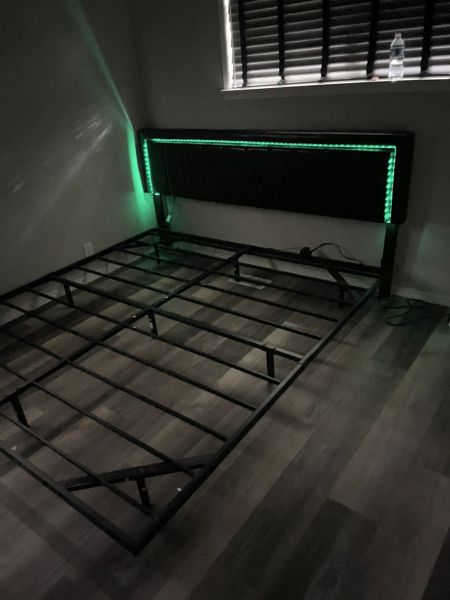 King Size Bed Frame With Head Board