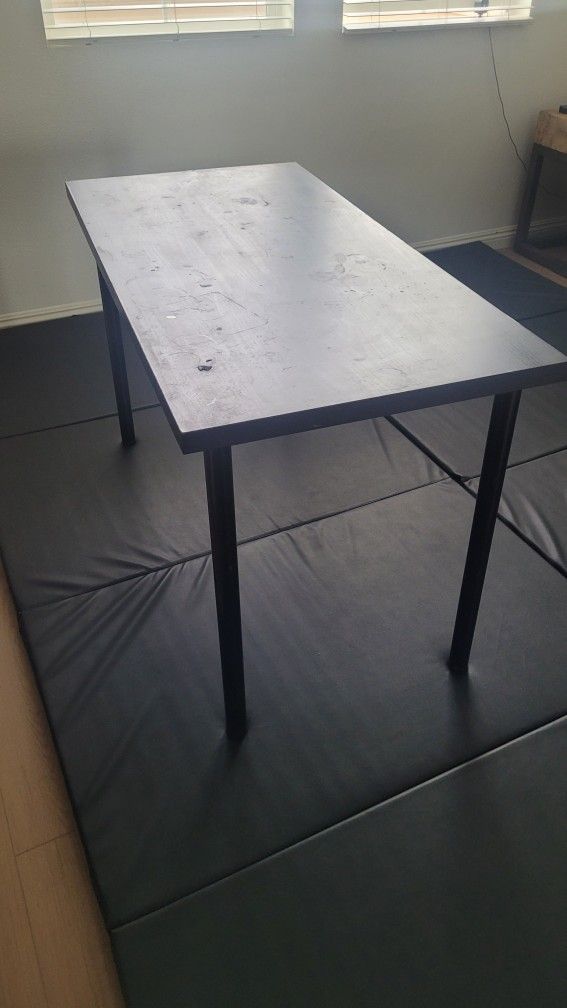 Black Table