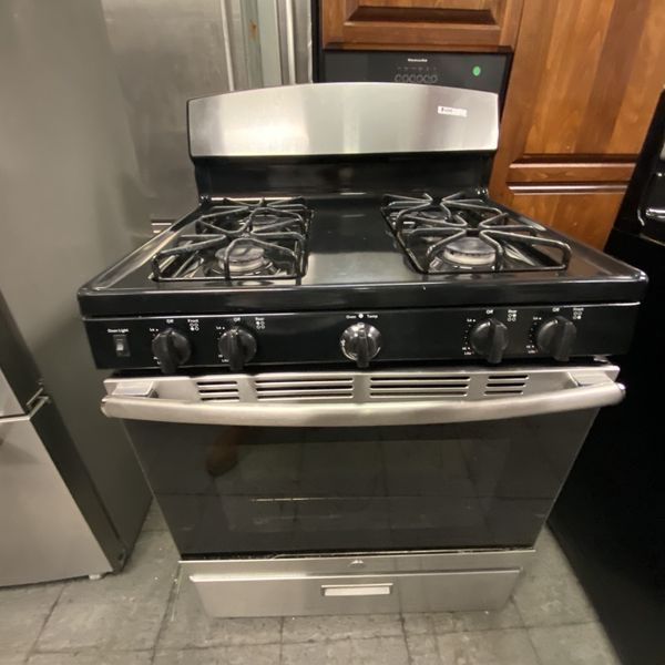GE 4 BURNER GAS STOVE for Sale in San Diego, CA OfferUp